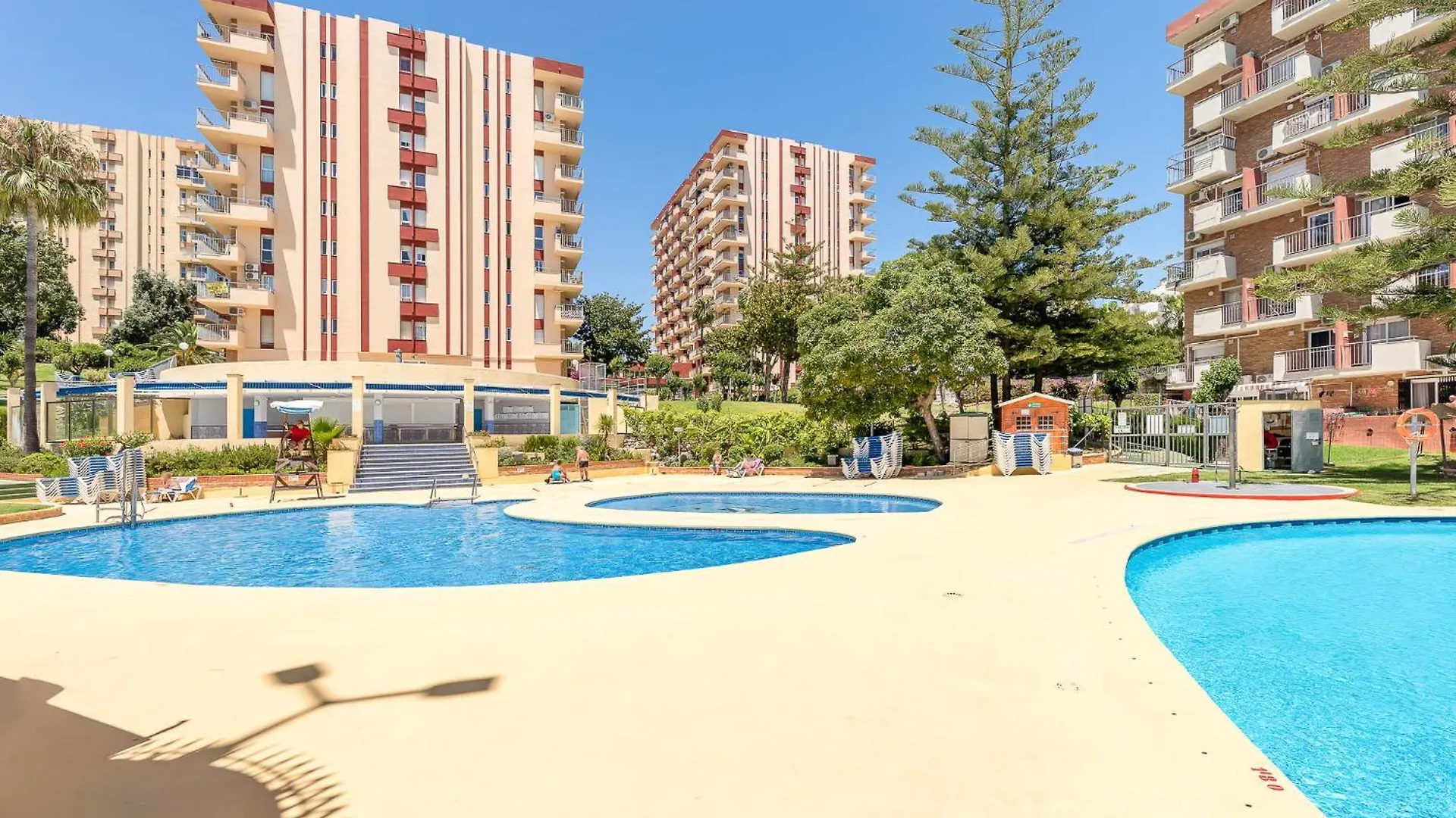 797 Holiday Rentals - Apartamento Con Hermosas Vistas En Jupiter 베날마데나코스타 아파트