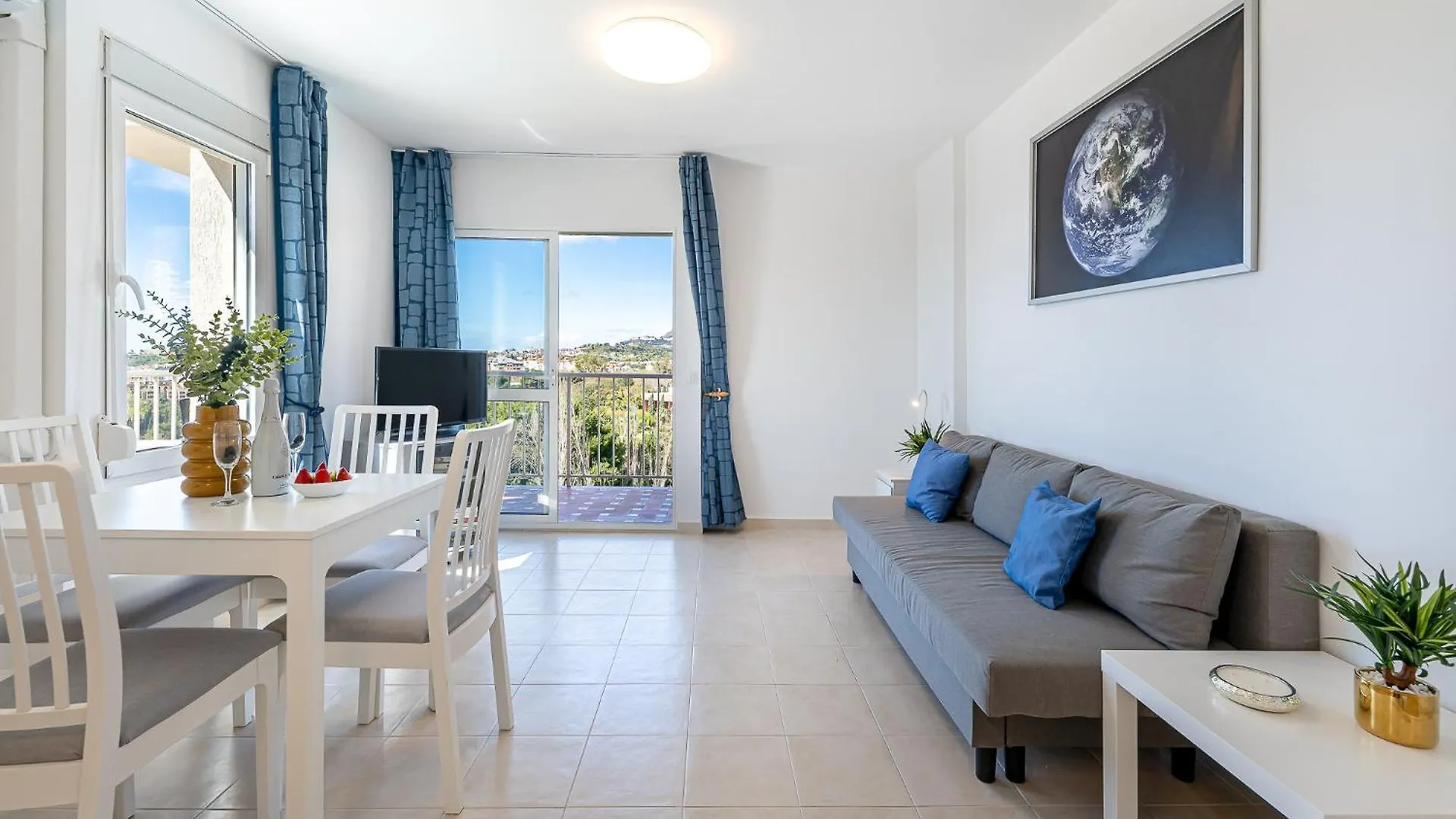 797 Holiday Rentals - Apartamento Con Hermosas Vistas En Jupiter ベナルマデナ アパート